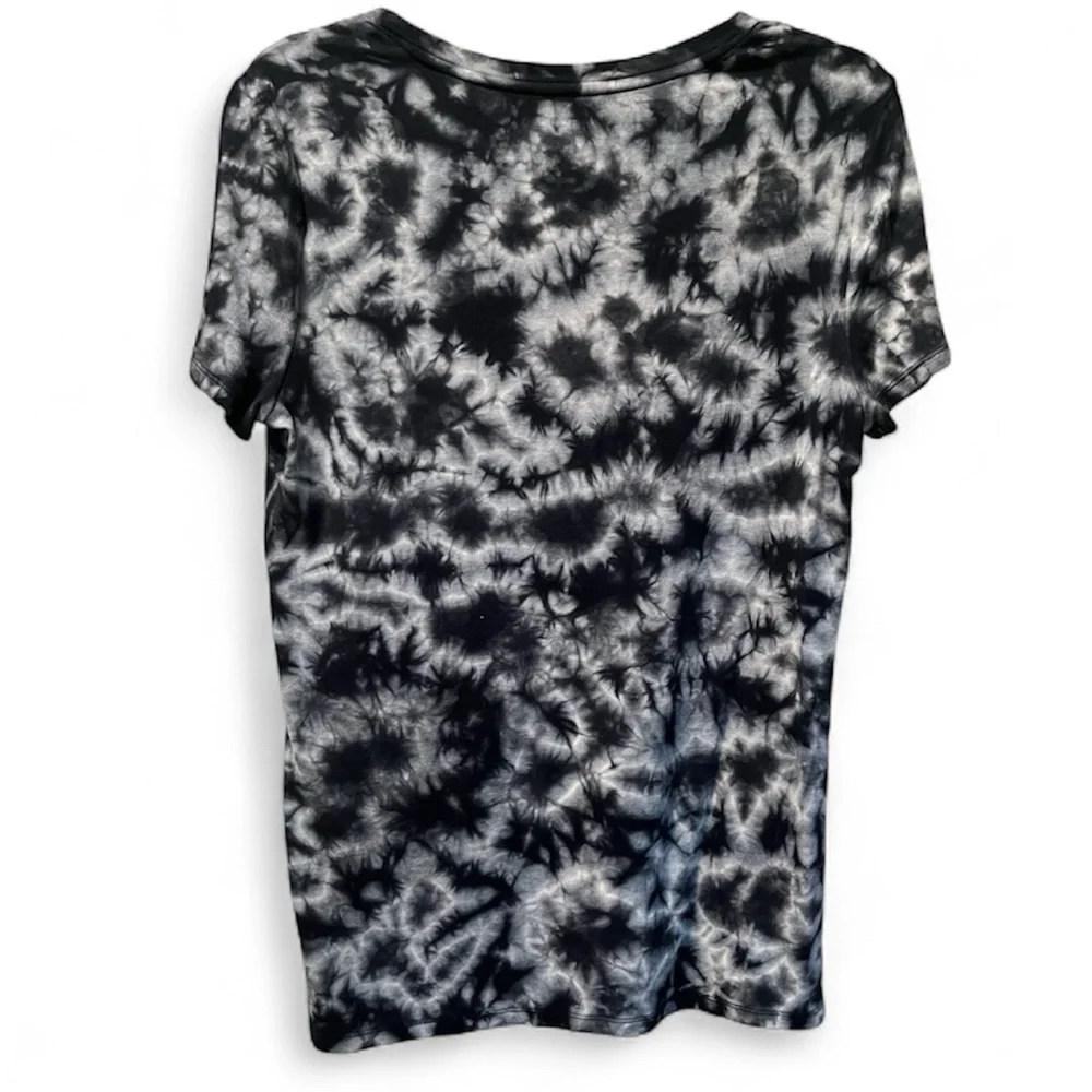 Faded Glory Women’s Black Soot Tie-Dye V-Neck Tee - Picture 2 of 3